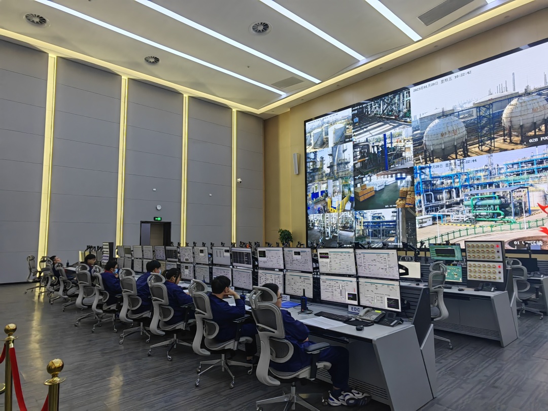 嘉化能源 火力全開忙生產，循環產業促發展——新春走基層之信息安全設備制造車間觀察
